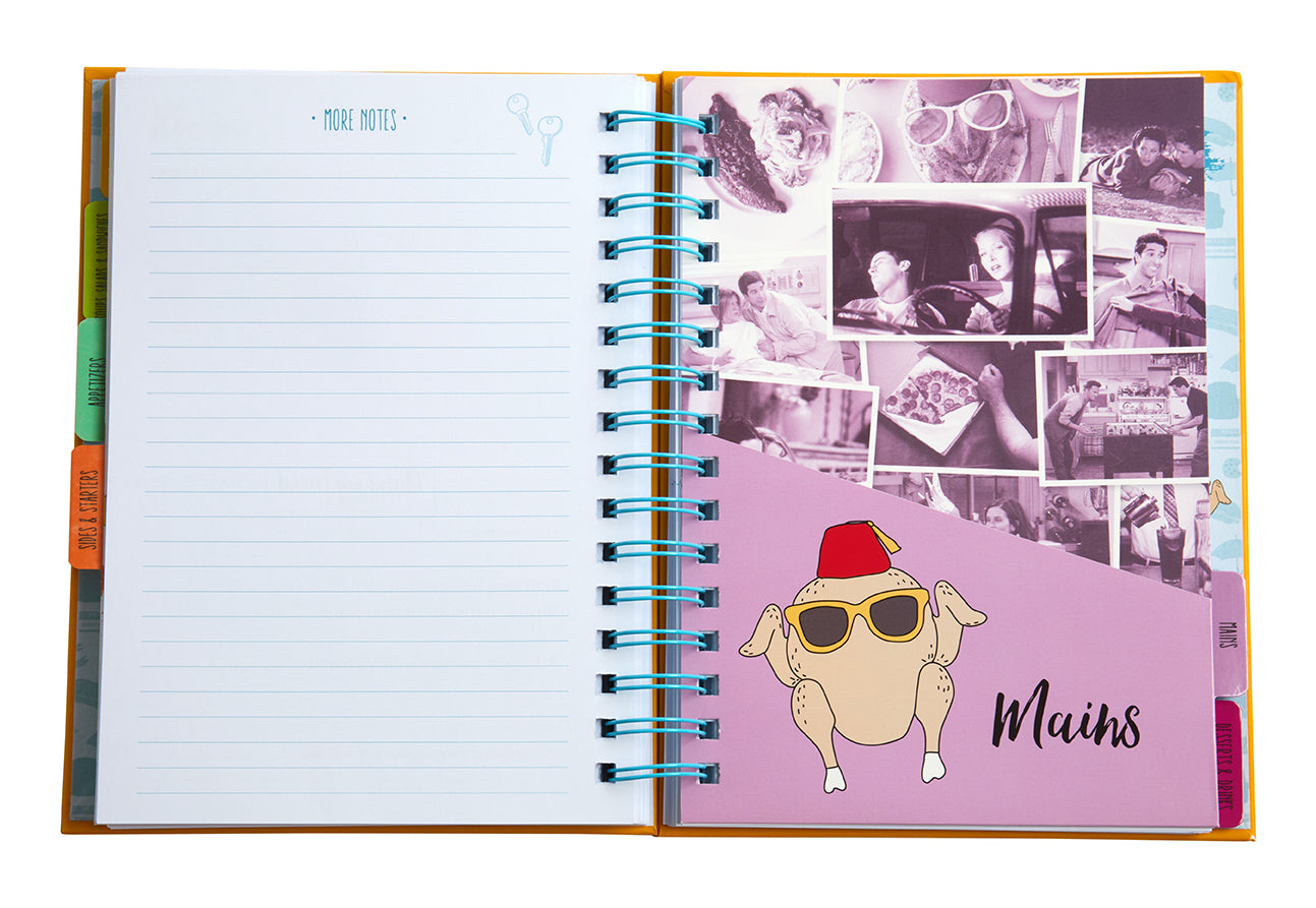 Notebook with a cartoon pig illustration and 'Mains' text on a pink background