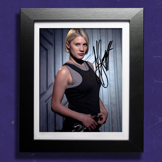 Katee Sackhoff's Hand Signed Starbuck Promo Autograph | Katee Sackhoff